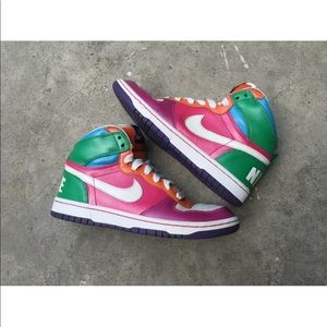 RARE Multi Colored Nike Dunk Sneaker Hightop 7.5